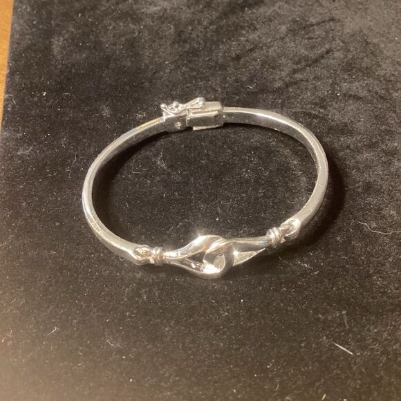 Bright Silvertone Locking Cuff Bracelet - Picture 1 of 6